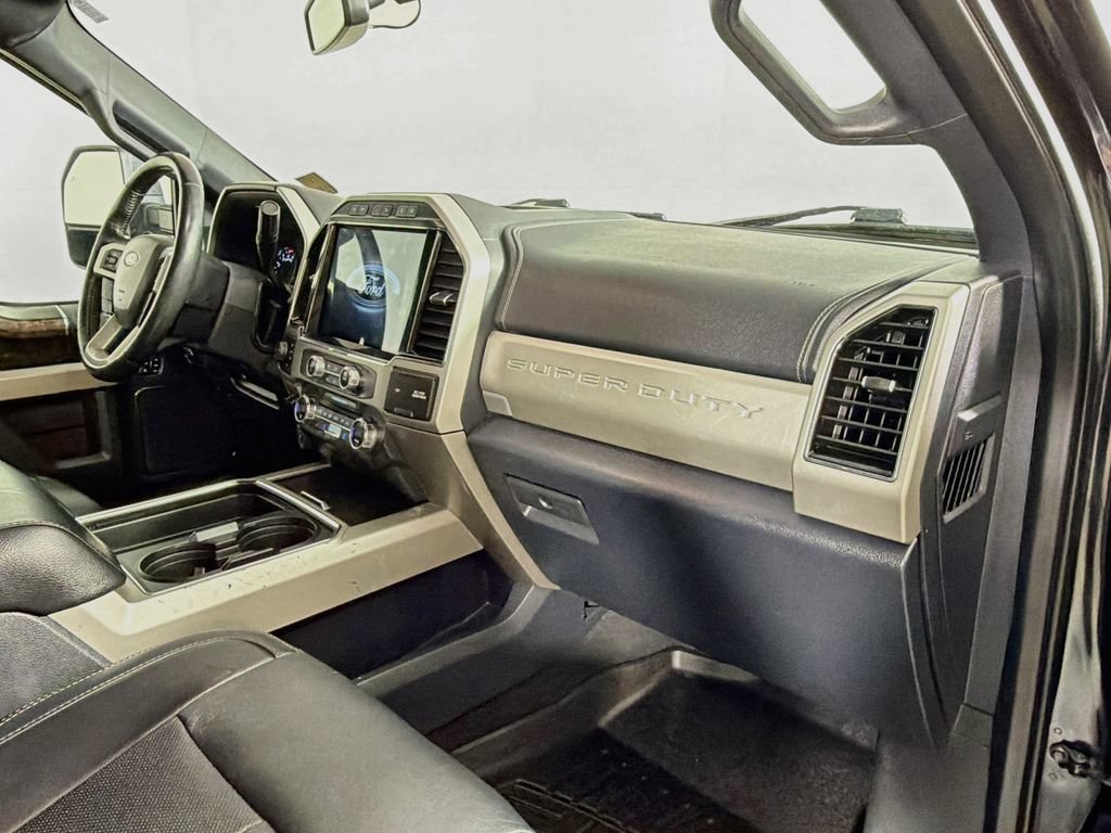 Used 2022 Ford F250 Lariat w/ Lariat Ultimate Package AWD/4WD image 25