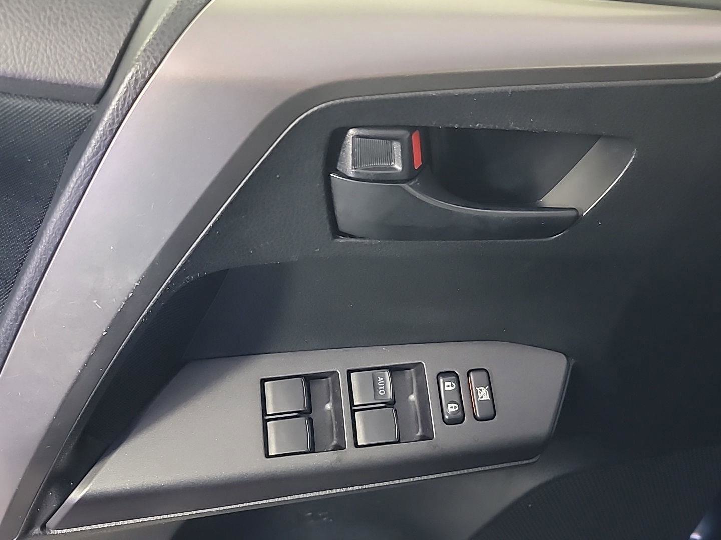 Used 2017 Toyota RAV4 LE w/ All Weather Liner Package image 32