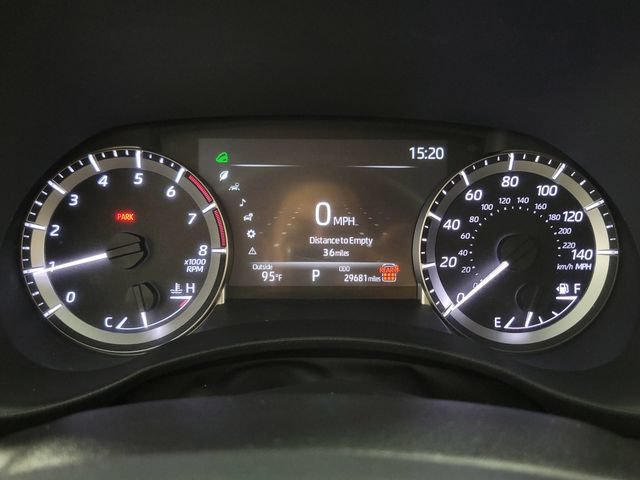 Used 2025 Toyota Highlander LE AWD/4WD image 21
