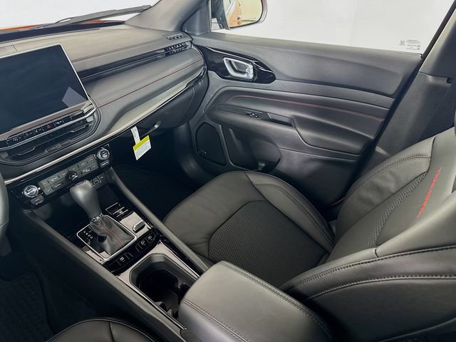 New 2026 Jeep Compass Trailhawk w/ Sun, Sound & Navigation Group image 23