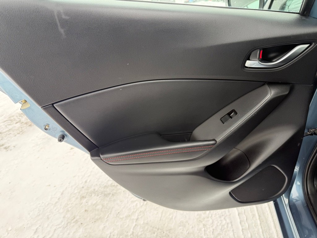 Used 2014 MAZDA MAZDA3 s Touring image 33