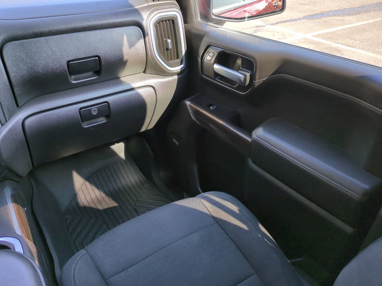 Used 2021 Chevrolet Silverado 1500 LT Trail Boss w/ Convenience Package II AWD/4WD image 17