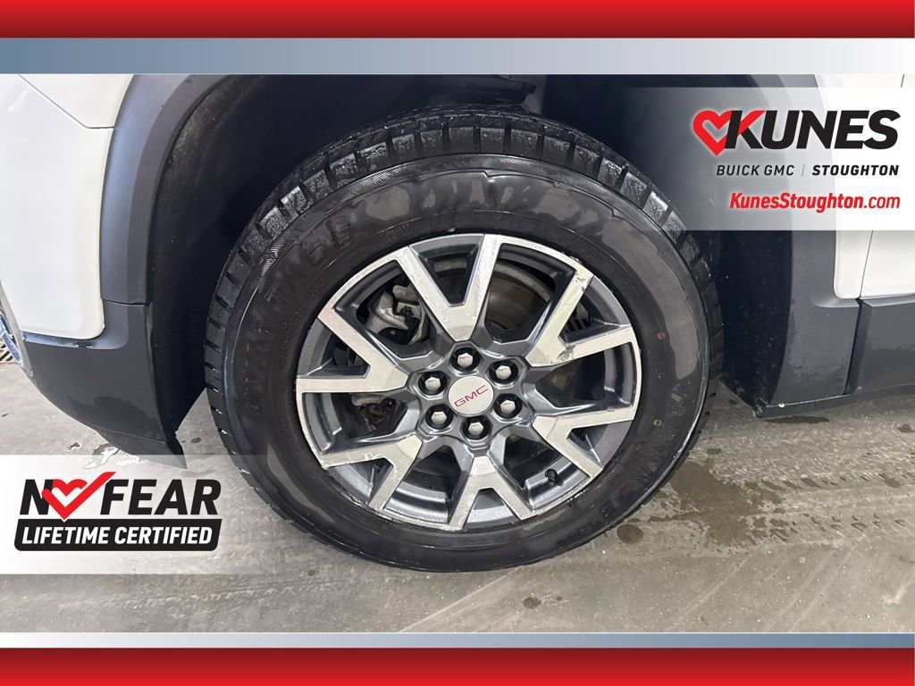 Used 2023 GMC Acadia SLT image 16