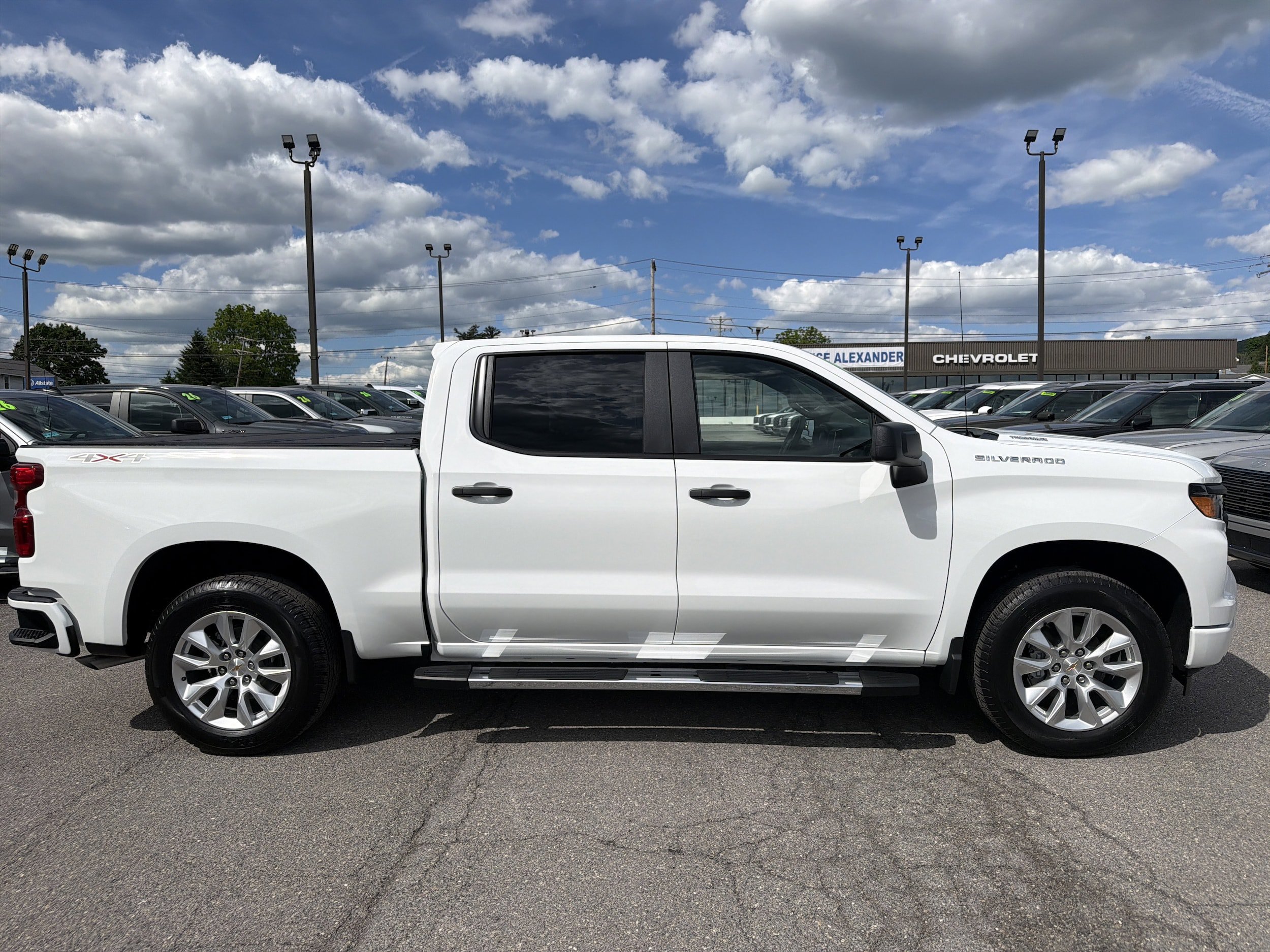 New 2026 Chevrolet Silverado 1500 Custom AWD/4WD image 15