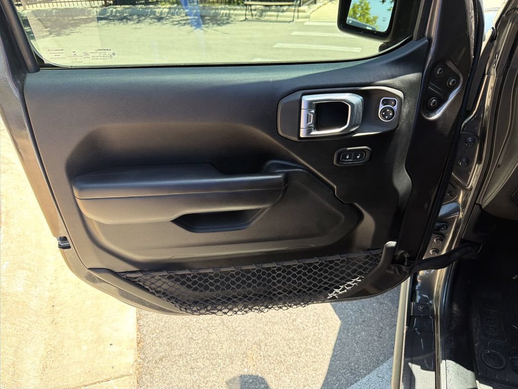Used 2020 Jeep Wrangler Unlimited Sport AWD/4WD image 17