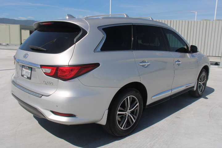 Used 2016 INFINITI QX60 Luxe w/ Premium Plus Package AWD/4WD image 3