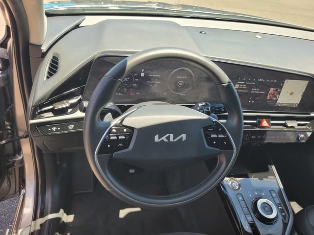 Used 2025 Kia Niro Wind FWD image 30