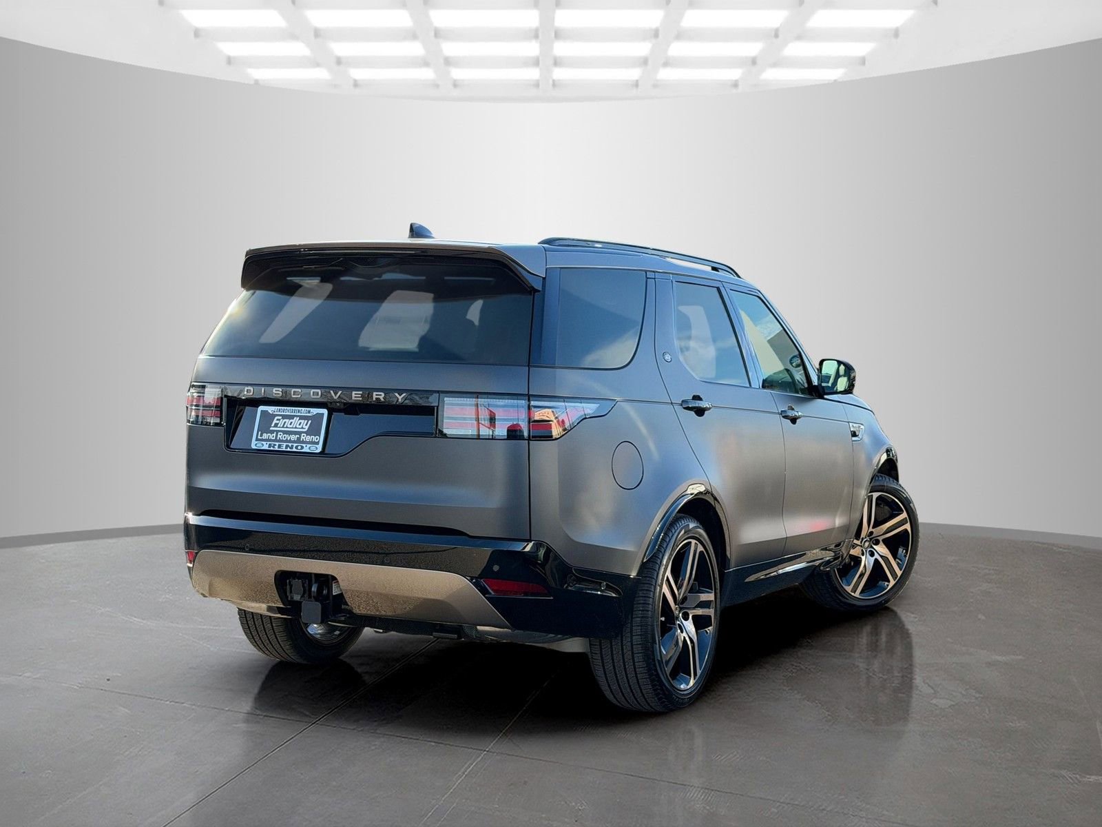 New 2026 Land Rover Discovery Limited Edition image 5