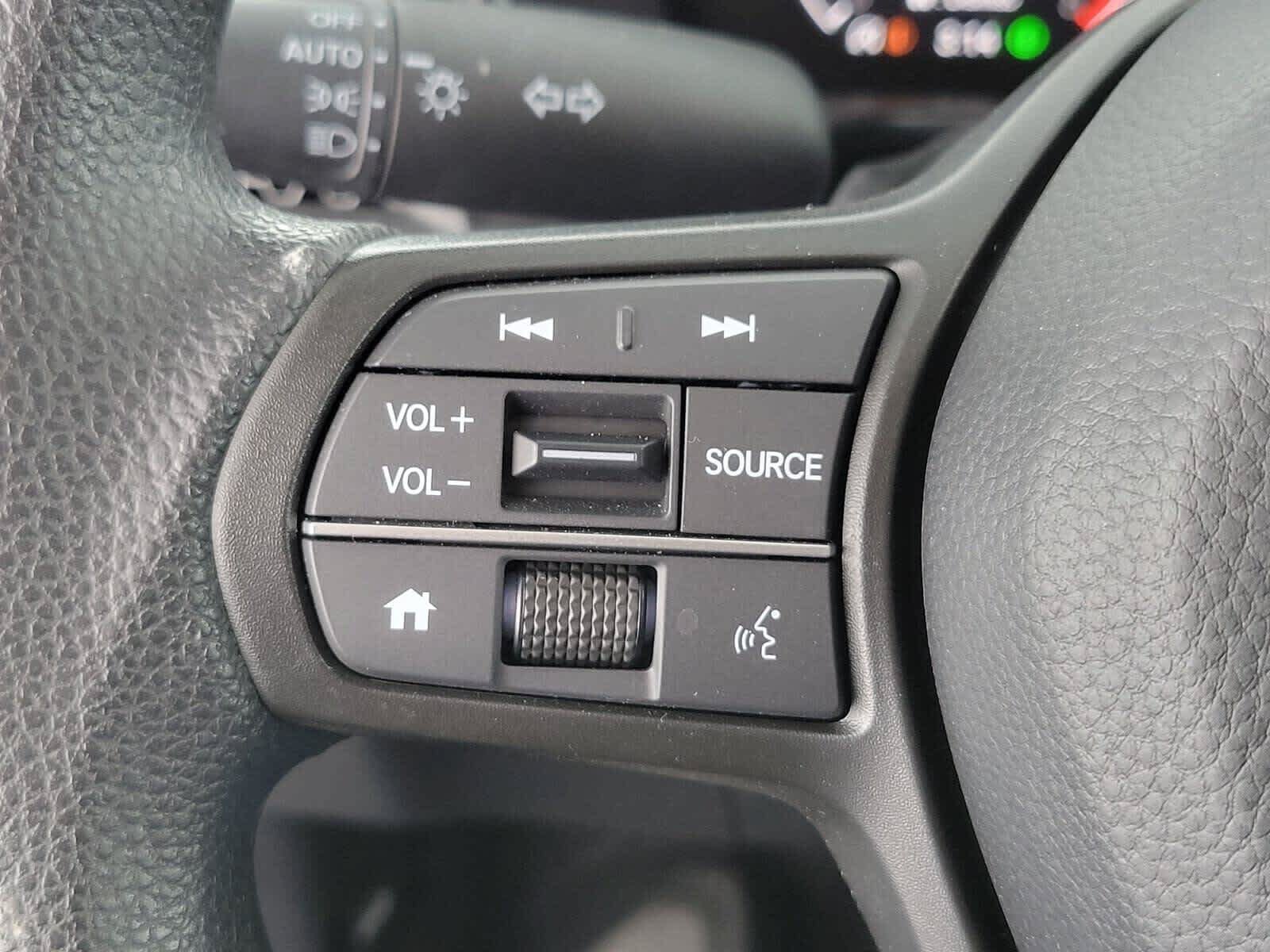 Used 2025 Honda CR-V EX image 29