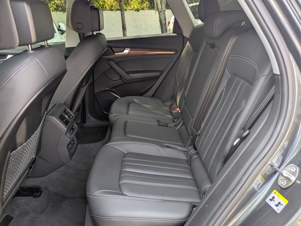 Used 2023 Audi Q5 2.0T Premium w/ Convenience Package AWD/4WD image 14