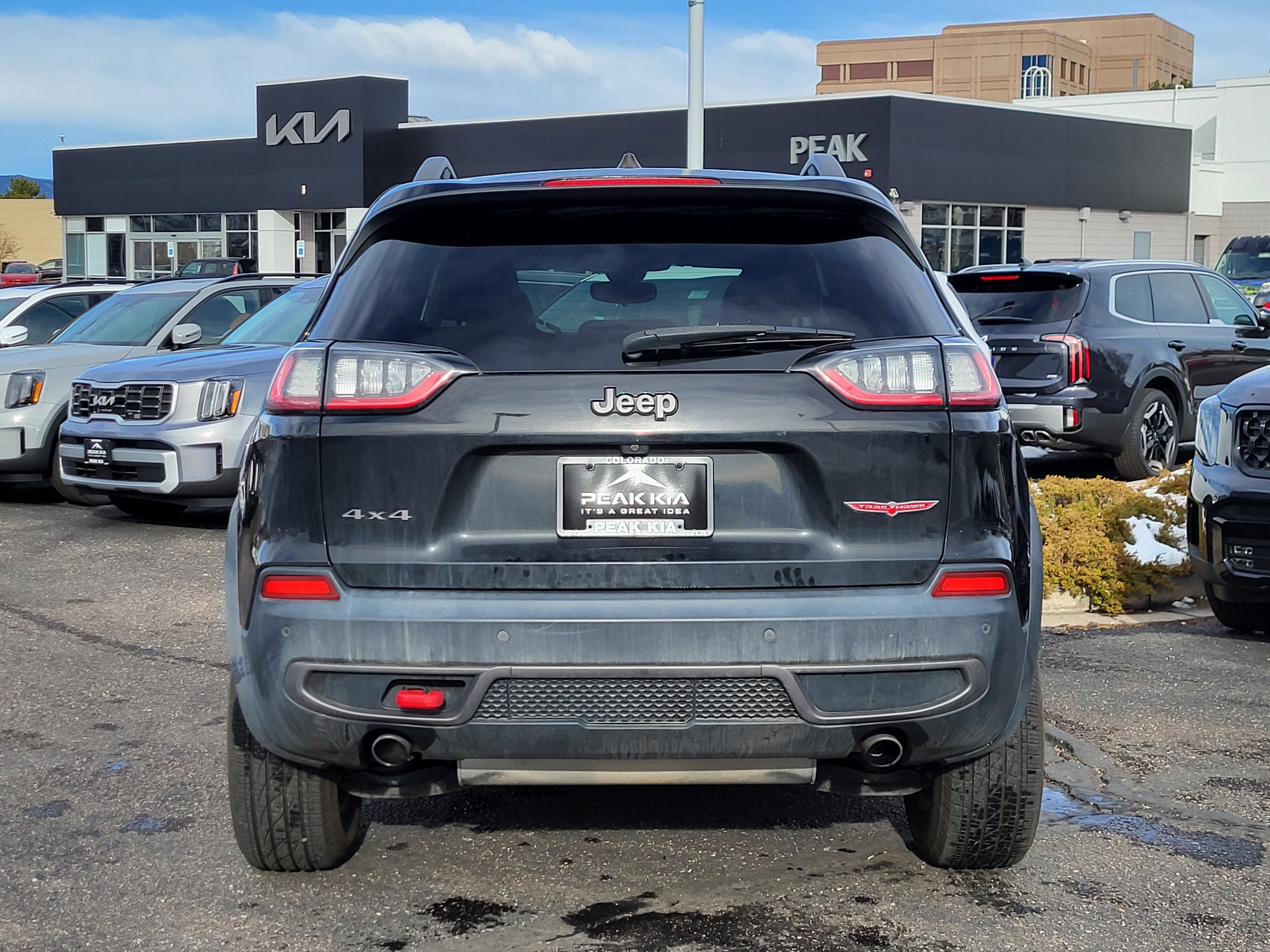 Used 2020 Jeep Cherokee Trailhawk w/ Cold Weather Group image 13