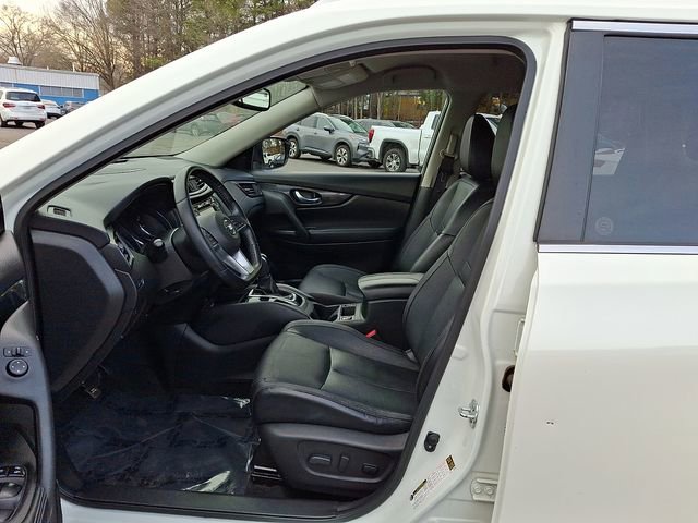 Used 2017 Nissan Rogue SL image 16