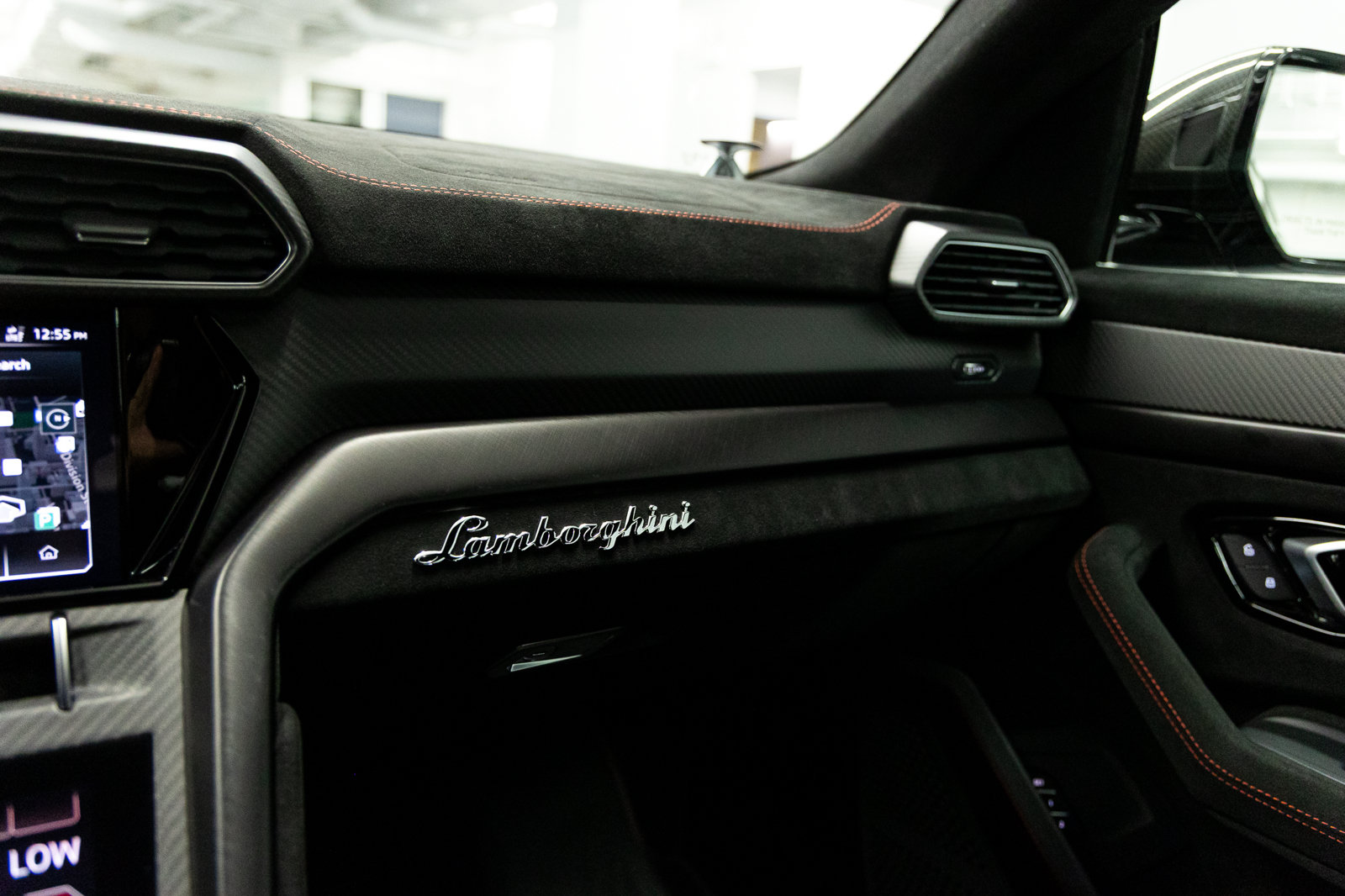 Used 2024 Lamborghini Urus Performante AWD/4WD image 57