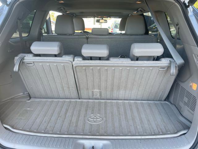 Used 2015 Toyota Highlander XLE AWD/4WD image 17