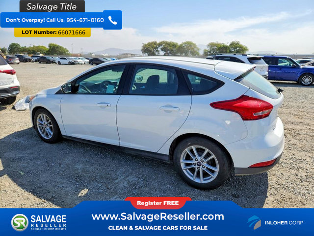 Used 2018 Ford Focus SE FWD image 3