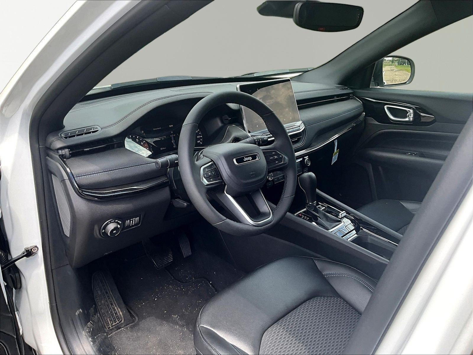 New 2026 Jeep Compass Latitude AWD/4WD image 15
