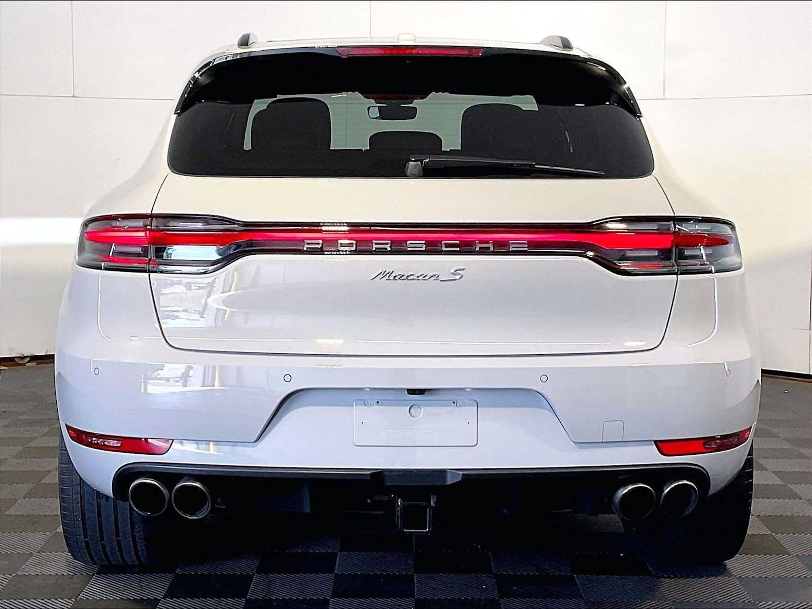 Certified 2021 Porsche Macan S AWD/4WD image 6
