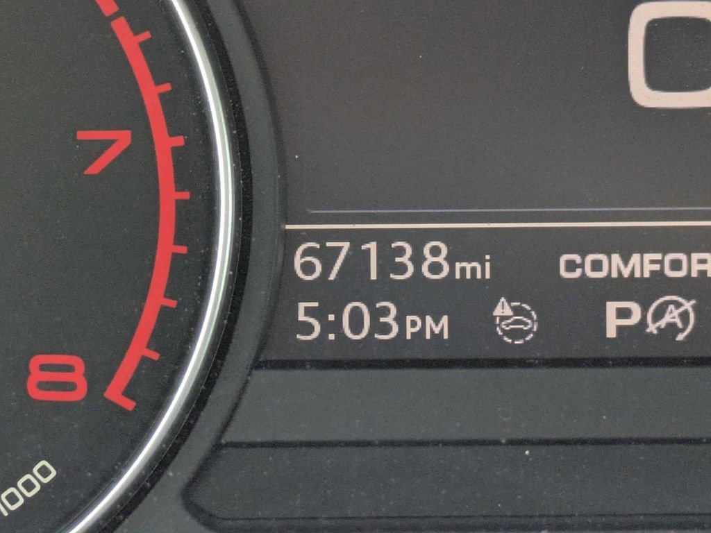 Used 2017 Audi A4 2.0T Premium image 29