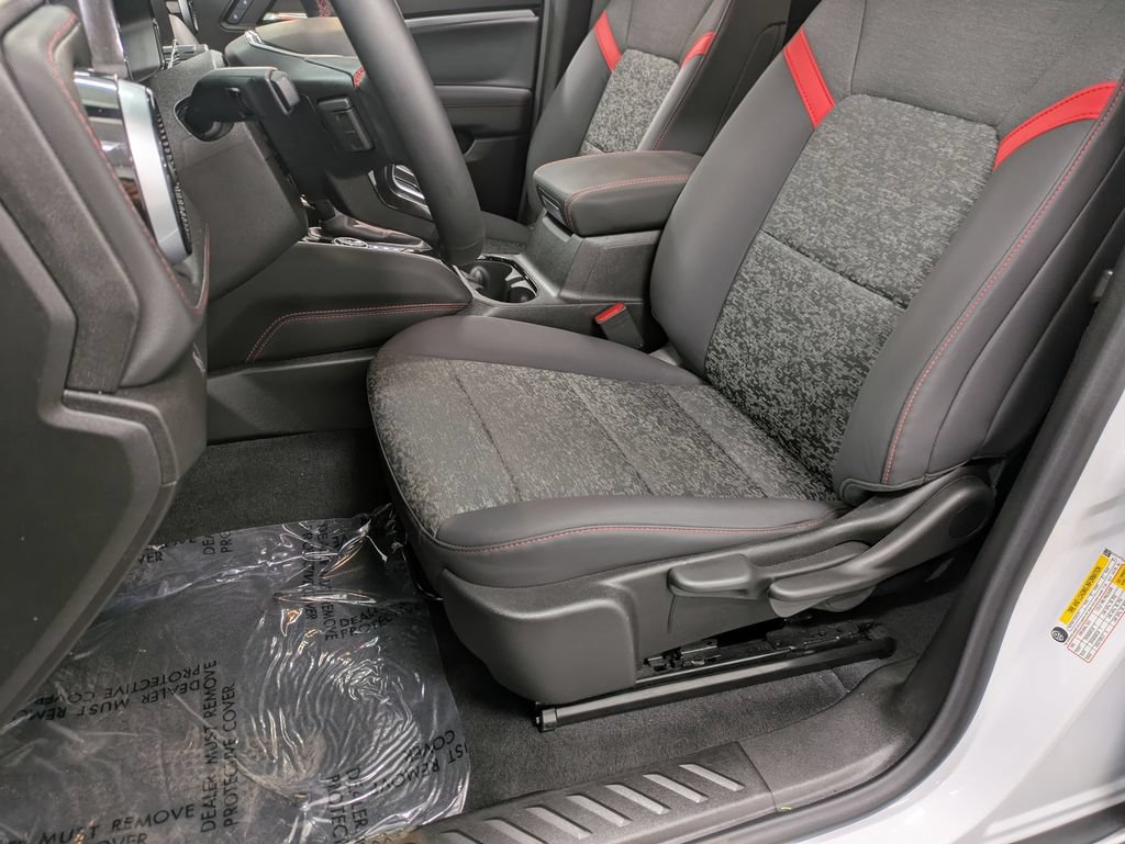 Used 2024 Chevrolet Colorado Z71 AWD/4WD image 11