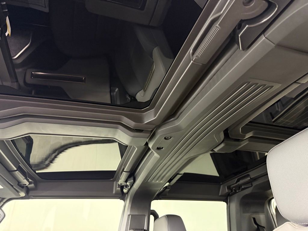 New 2025 GMC Hummer EV 3X w/ Extreme Off-Road Package image 15