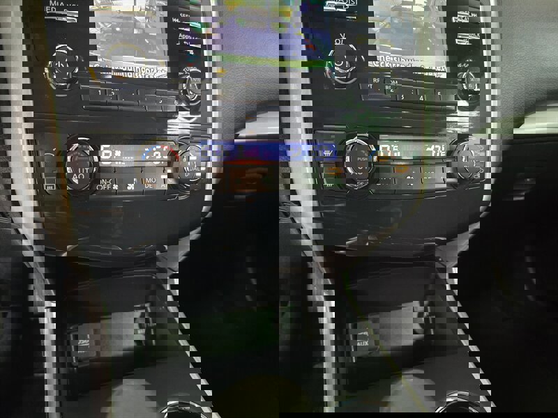 Used 2015 Nissan Altima 2.5 SV image 24