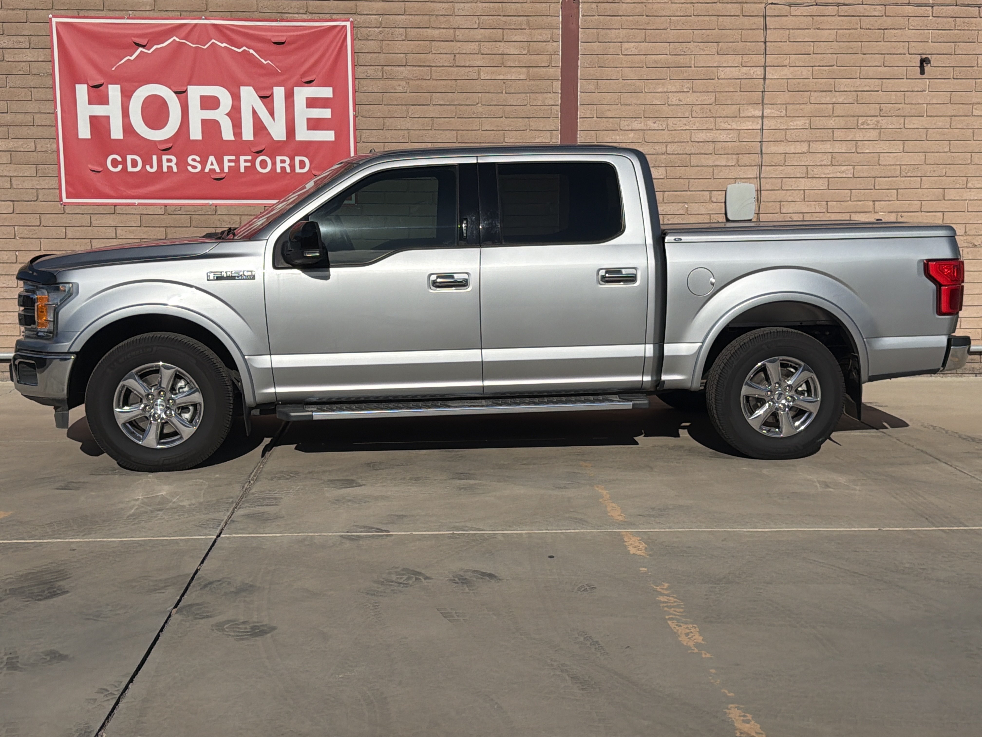 Used 2020 Ford F150 Lariat RWD image 2