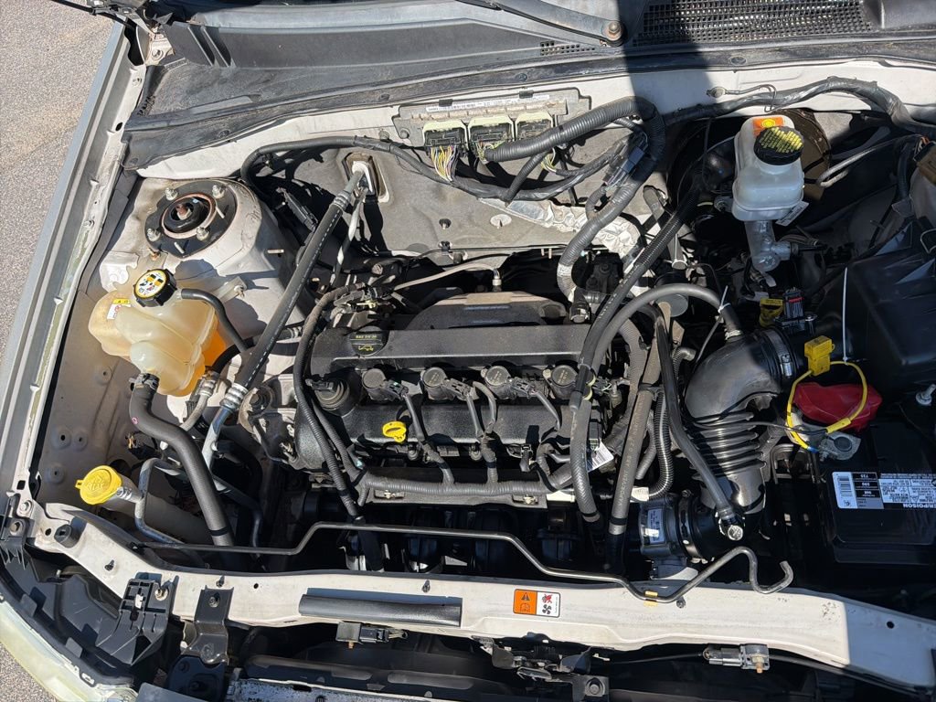 Used 2011 Ford Escape XLT w/ 201A Rapid Spec Order Code image 11