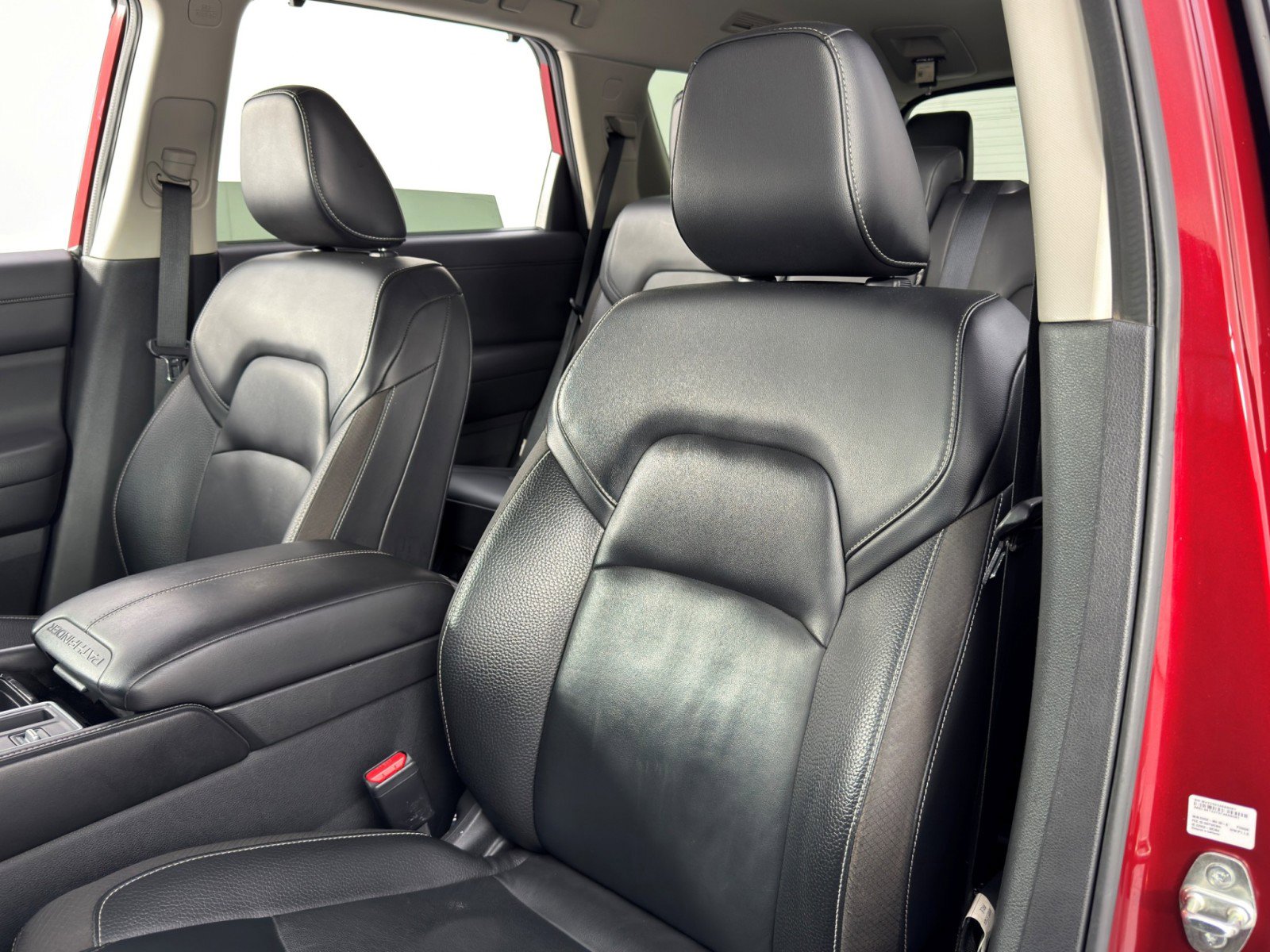 Used 2022 Nissan Pathfinder SL w/ Lighting Package (N92) image 37