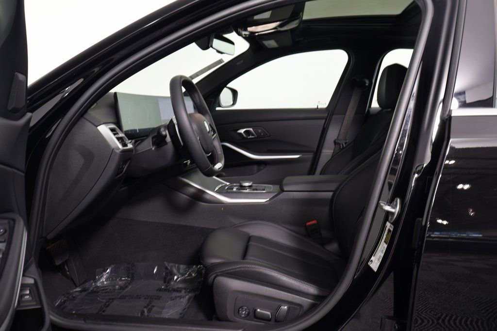 Certified 2025 BMW 330i Sedan w/ Convenience Package image 10