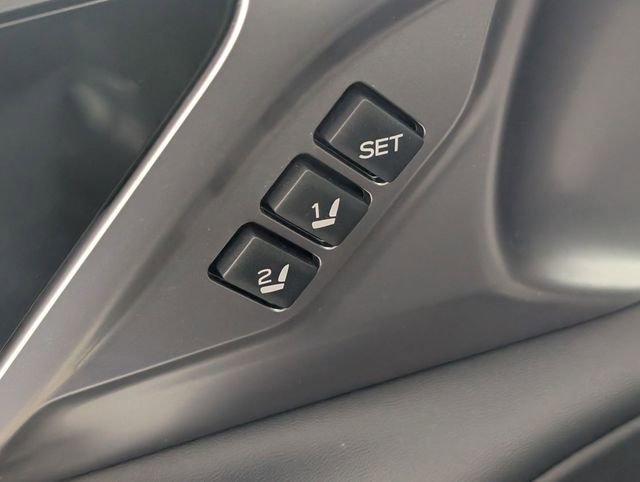 Used 2025 Subaru Outback Limited w/ Popular Package #2 image 11