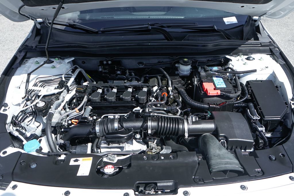 Used 2022 Honda Accord Sport image 11