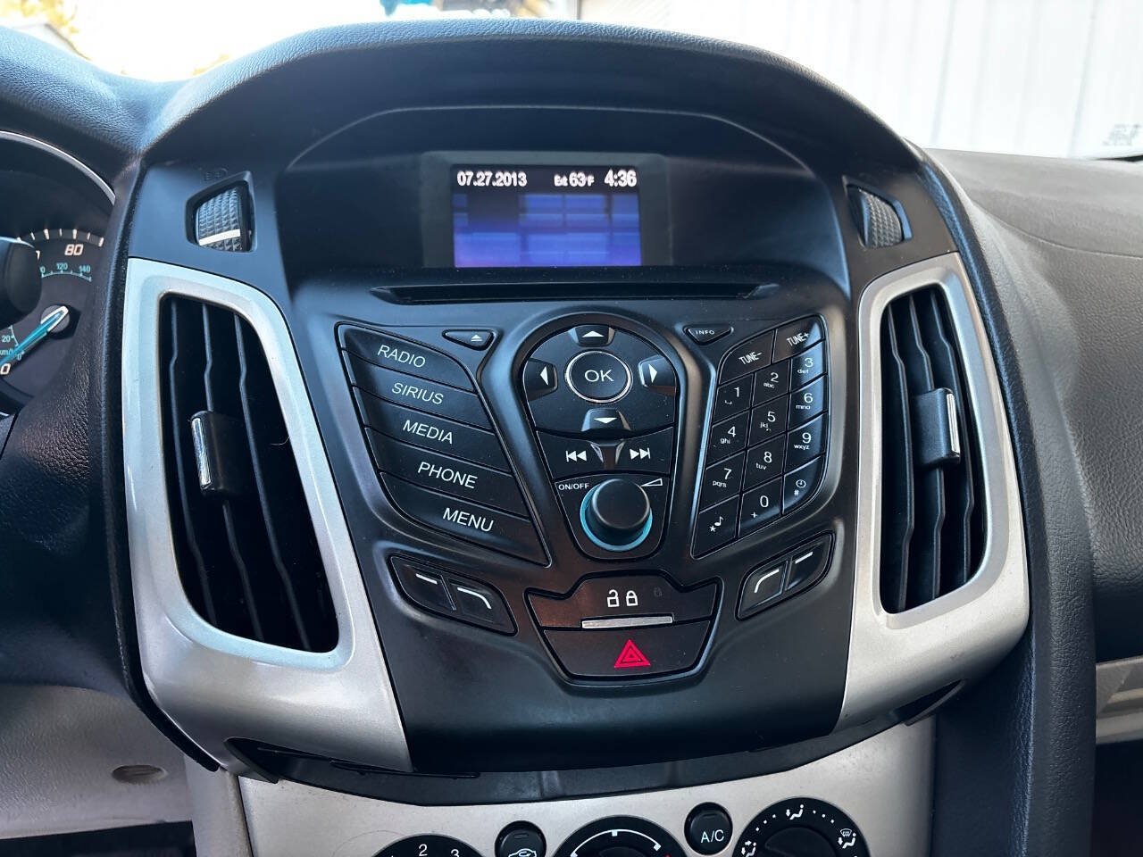 Used 2014 Ford Focus SE FWD image 27