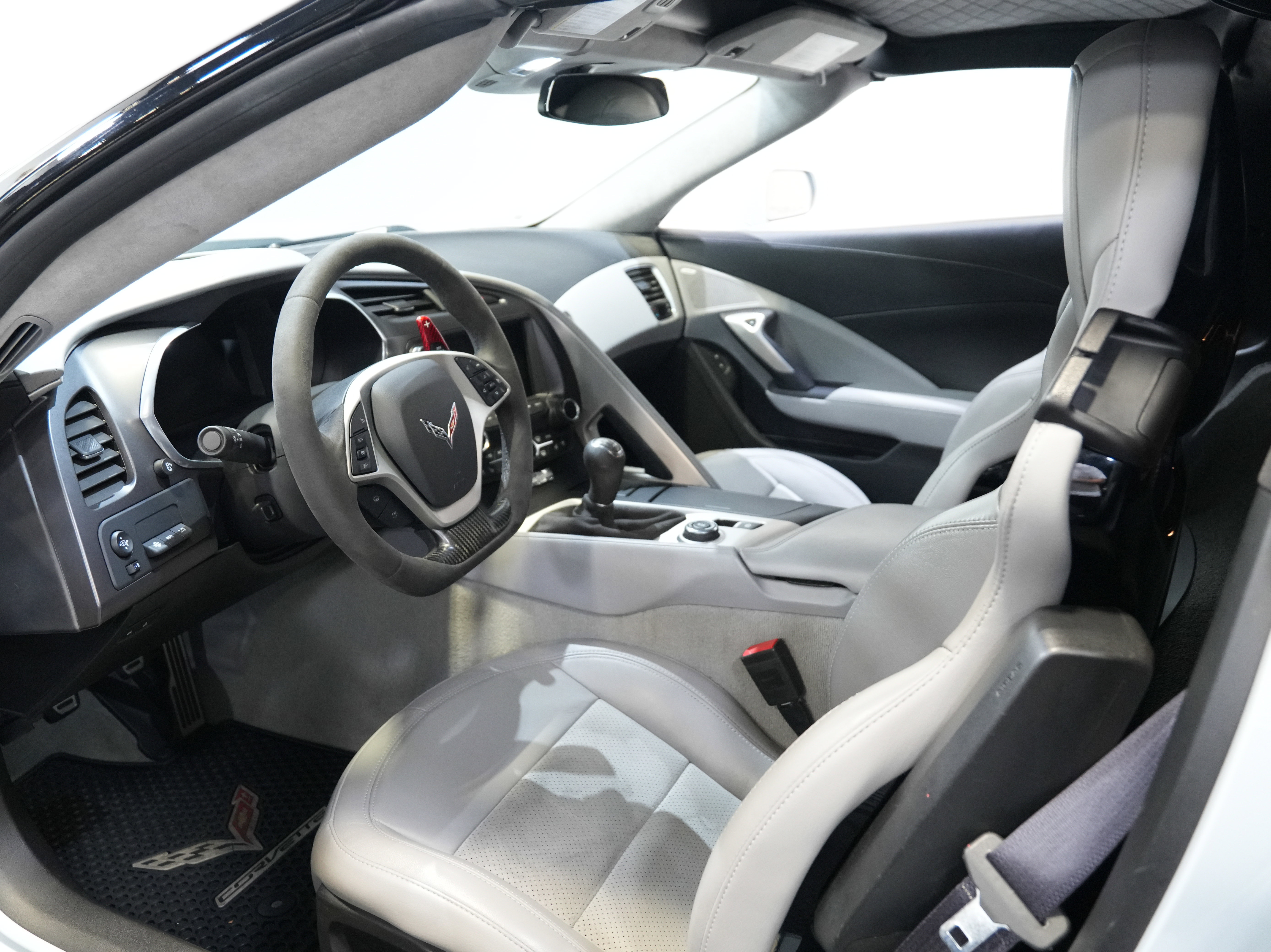 Used 2018 Chevrolet Corvette Grand Sport RWD image 30