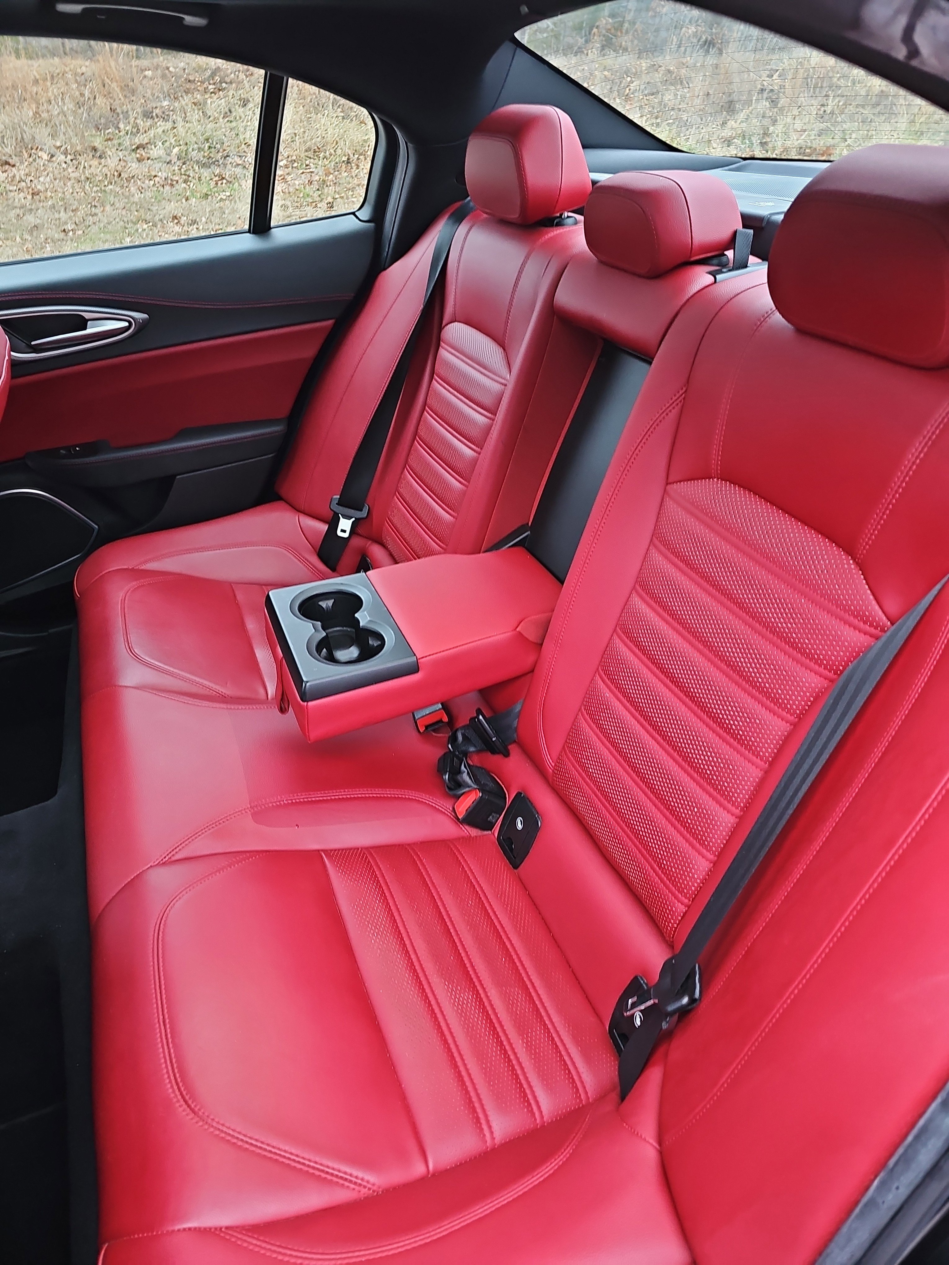 Used 2021 Alfa Romeo Giulia Ti Sport image 12