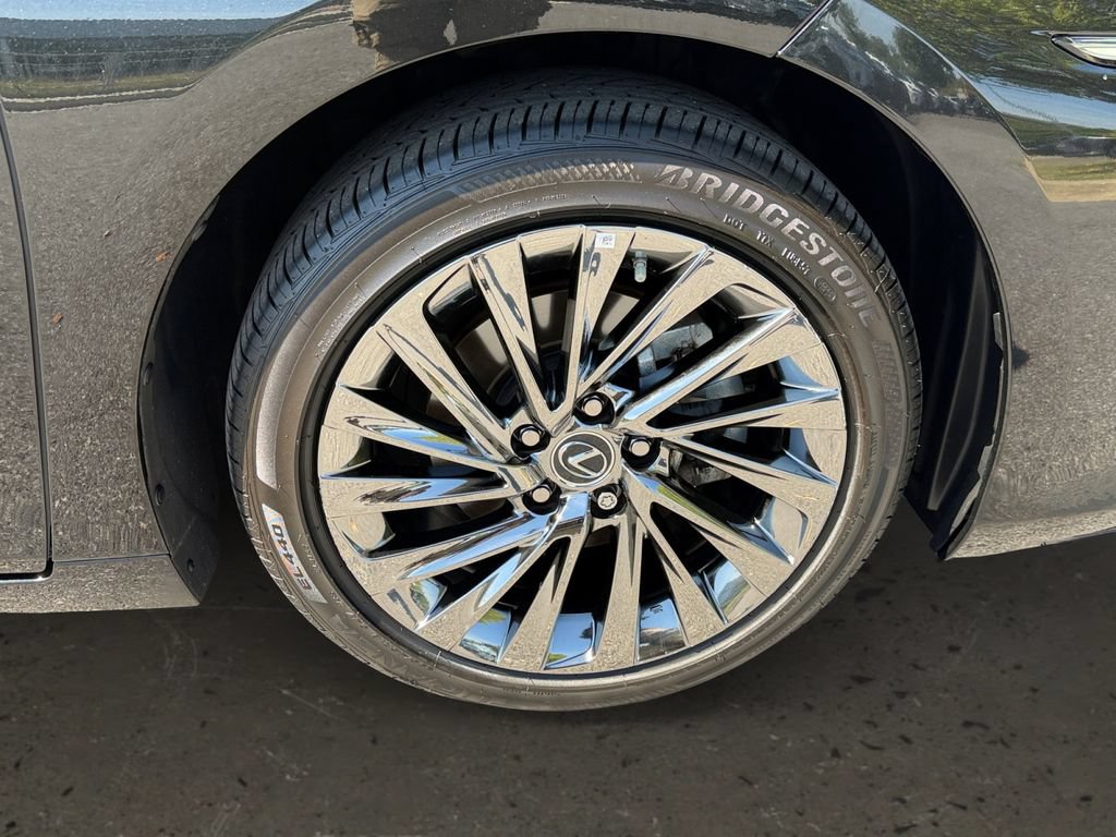 Certified 2025 Lexus ES 300h Ultra Luxury w/ Accessory Package (Z1) FWD image 25