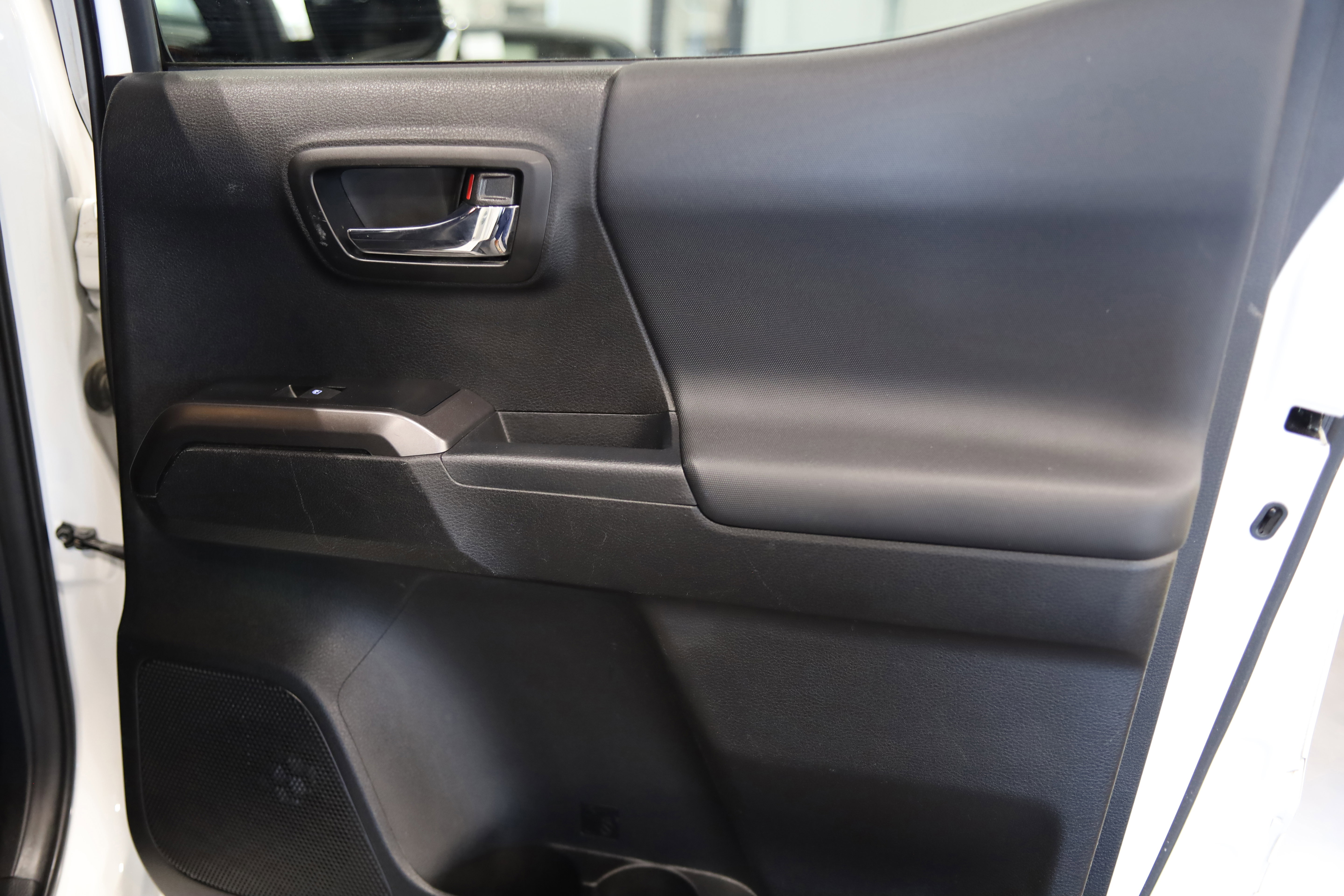 Used 2021 Toyota Tacoma TRD Pro AWD/4WD image 34
