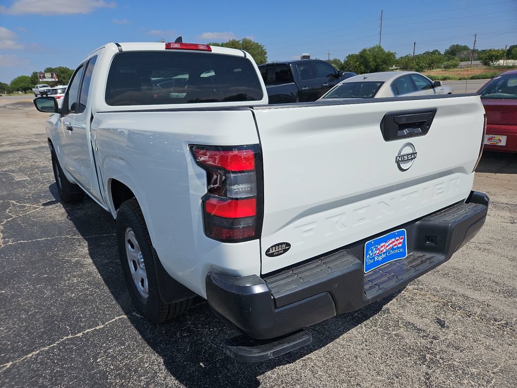 Used 2024 Nissan Frontier S RWD image 8