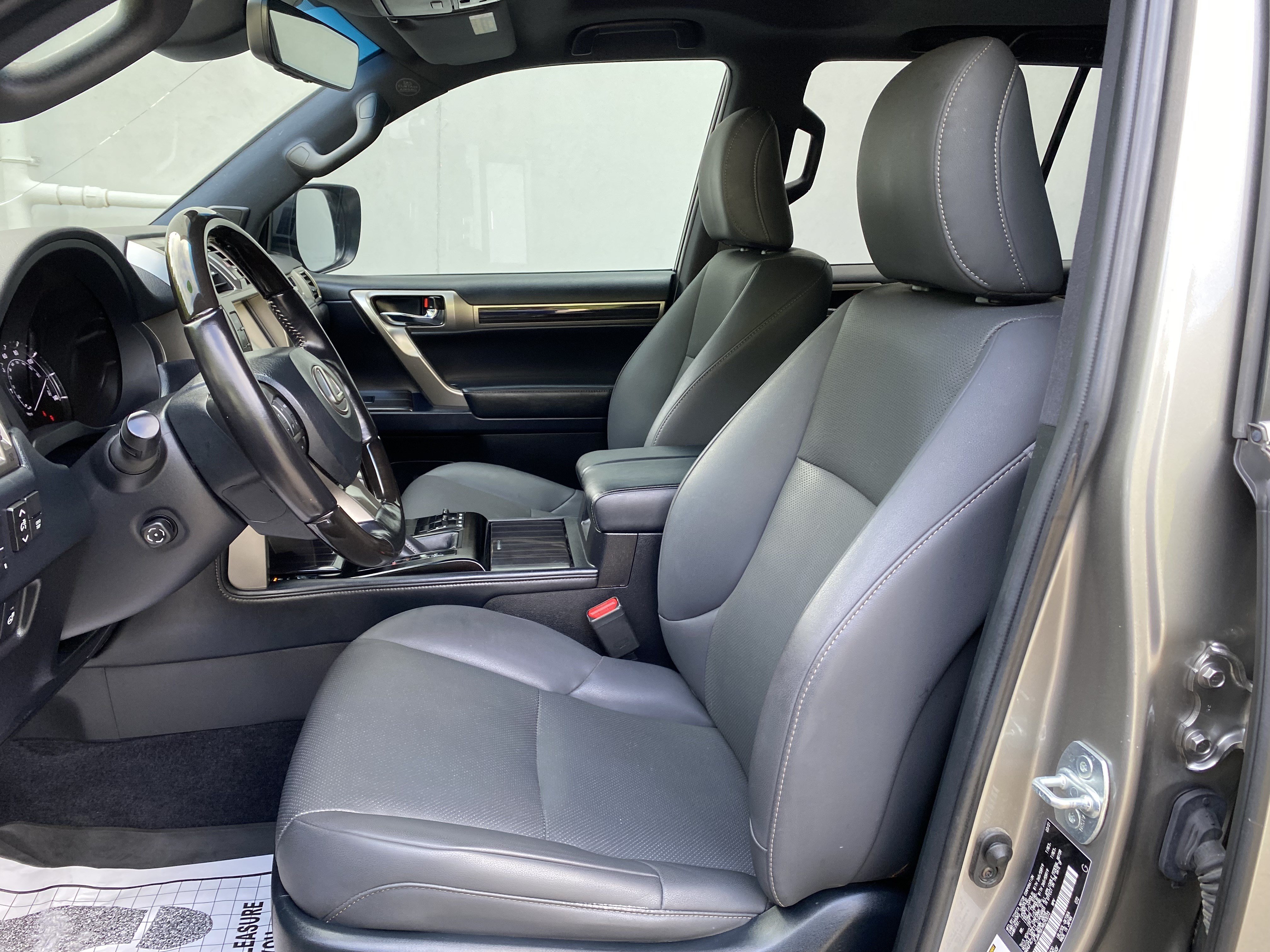 Used 2021 Lexus GX 460 Premium AWD/4WD image 16