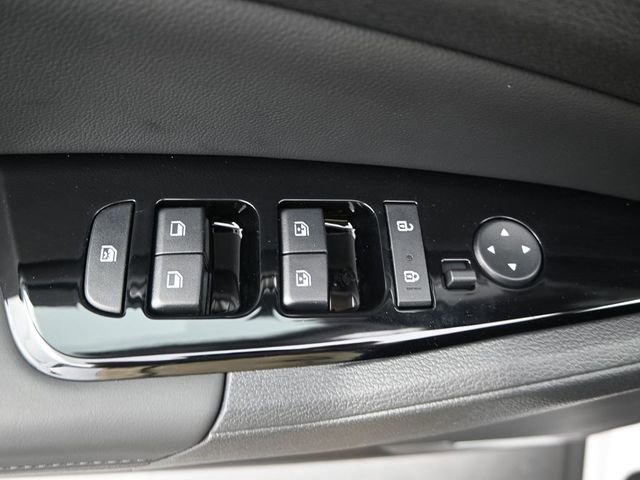 Used 2025 Kia Sportage EX FWD image 9