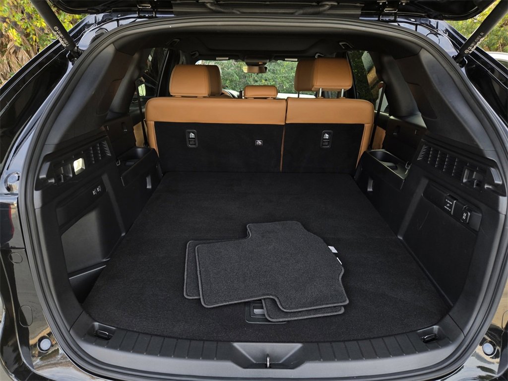 Certified 2025 MAZDA CX-70 3.3 Turbo S w/ Premium Plus image 35