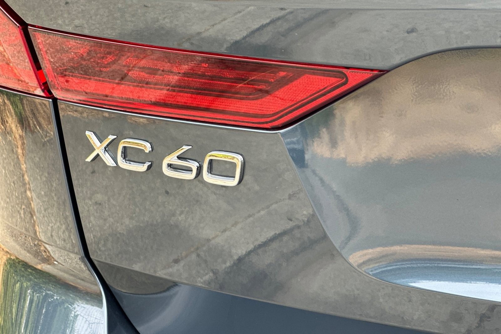 New 2026 Volvo XC60 B5 Ultra w/ Climate Package image 12