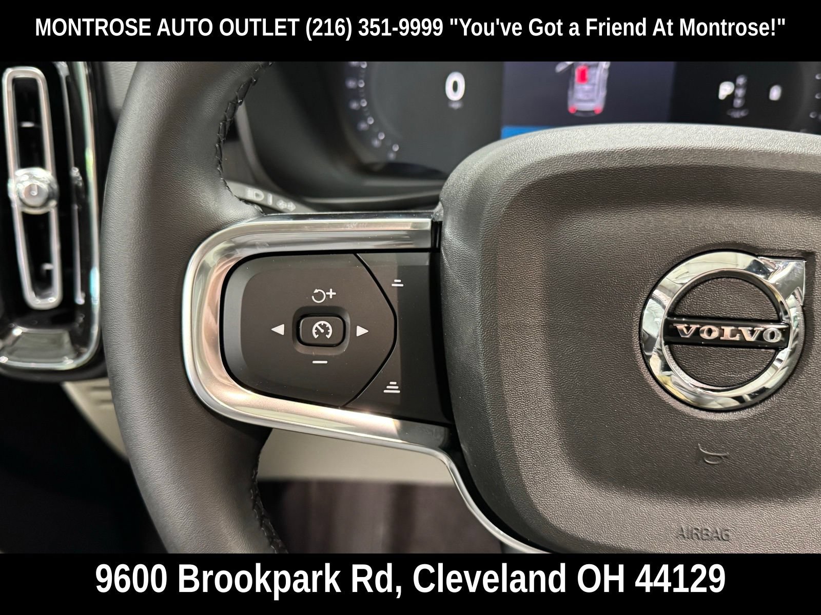 New 2026 Volvo XC40 B5 Plus w/ Protection Package Premier AWD/4WD image 19