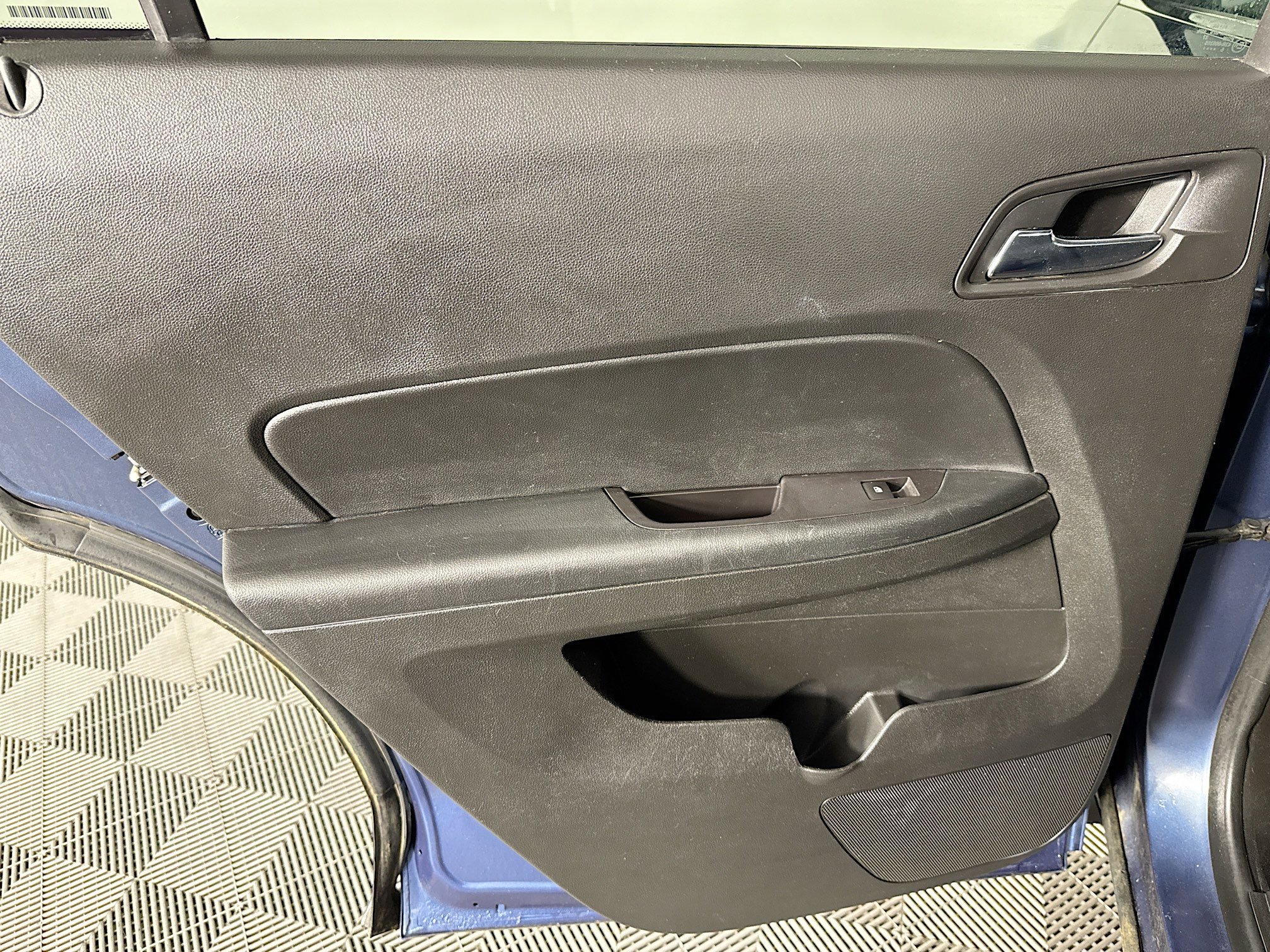 Used 2016 Chevrolet Equinox LT w/ Convenience Package image 24