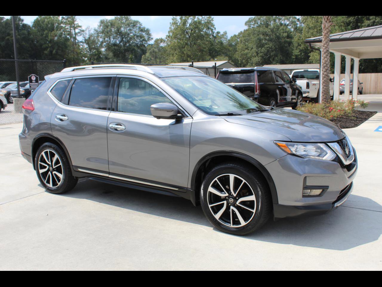 Used 2020 Nissan Rogue SL w/ Premium Package