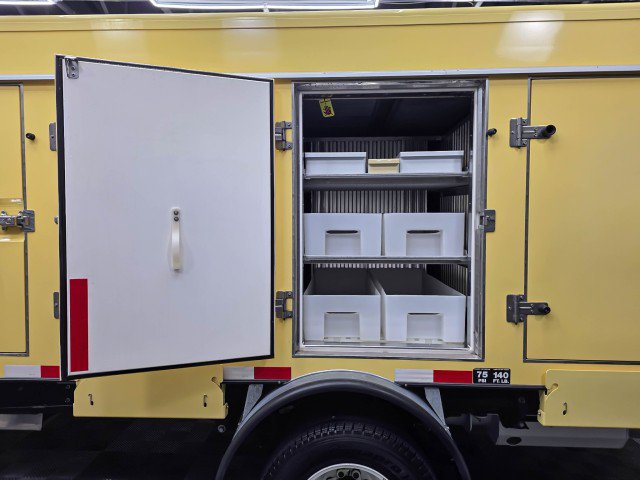 Used 2022 Ford E-450 and Econoline 450 Super Duty RWD image 15