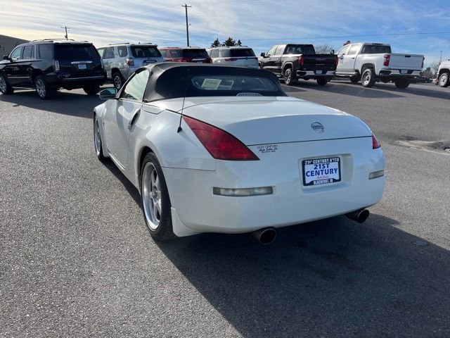 Used 2004 Nissan 350Z Touring image 9