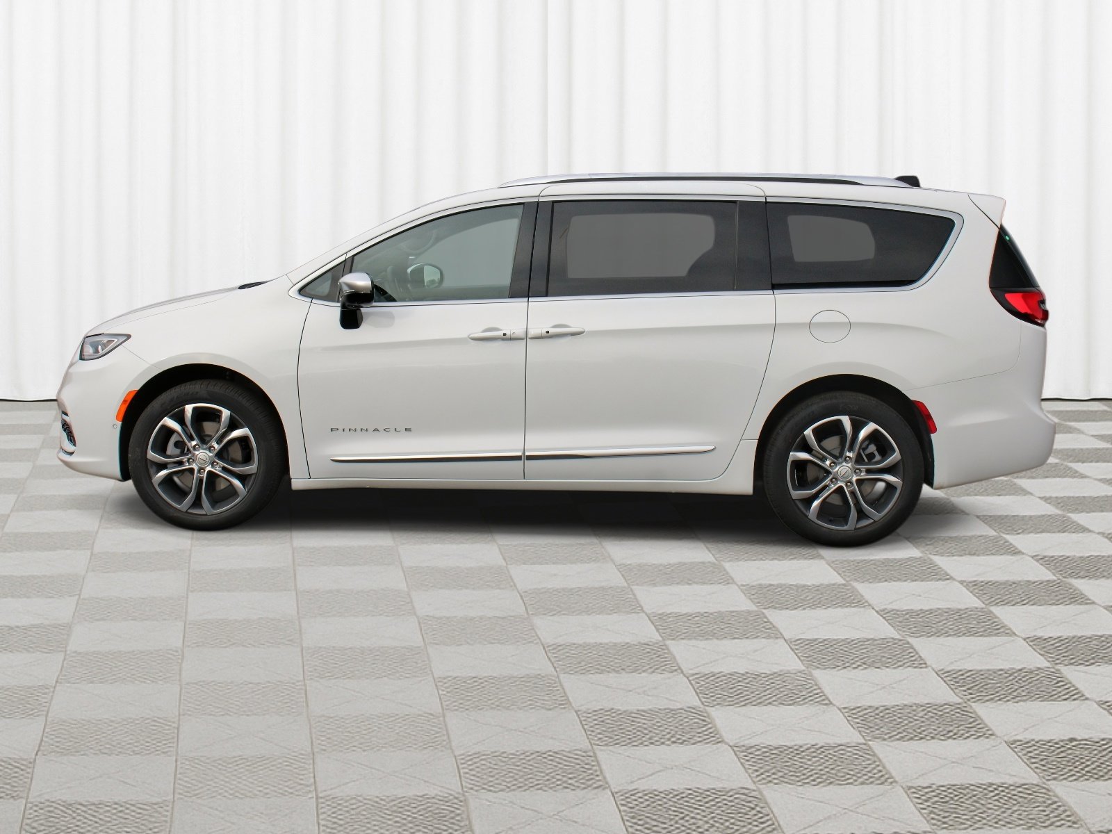 New 2026 Chrysler Pacifica Pinnacle image 38