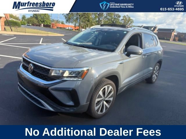 Used 2023 Volkswagen Taos SE w/ Panoramic Sunroof Package