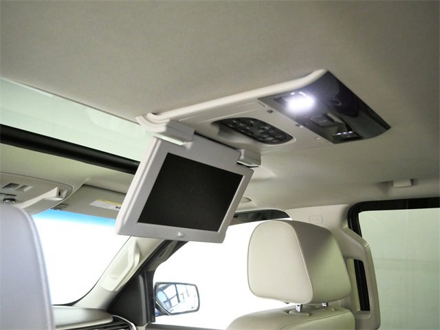 Used 2015 GMC Yukon Denali w/ Touring Package image 16