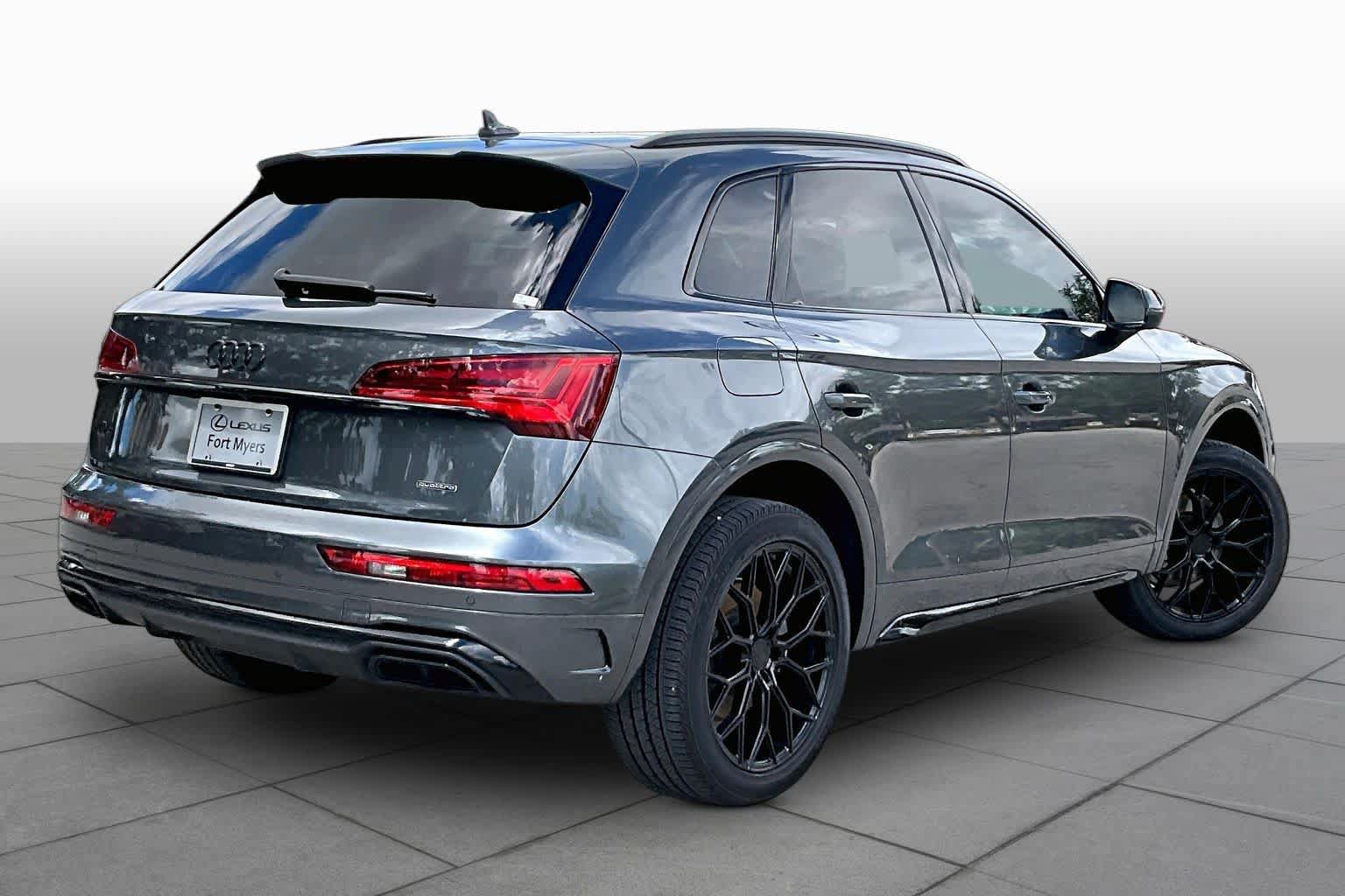 Used 2022 Audi Q5 2.0T Premium Plus w/ Premium Plus Package AWD/4WD image 13